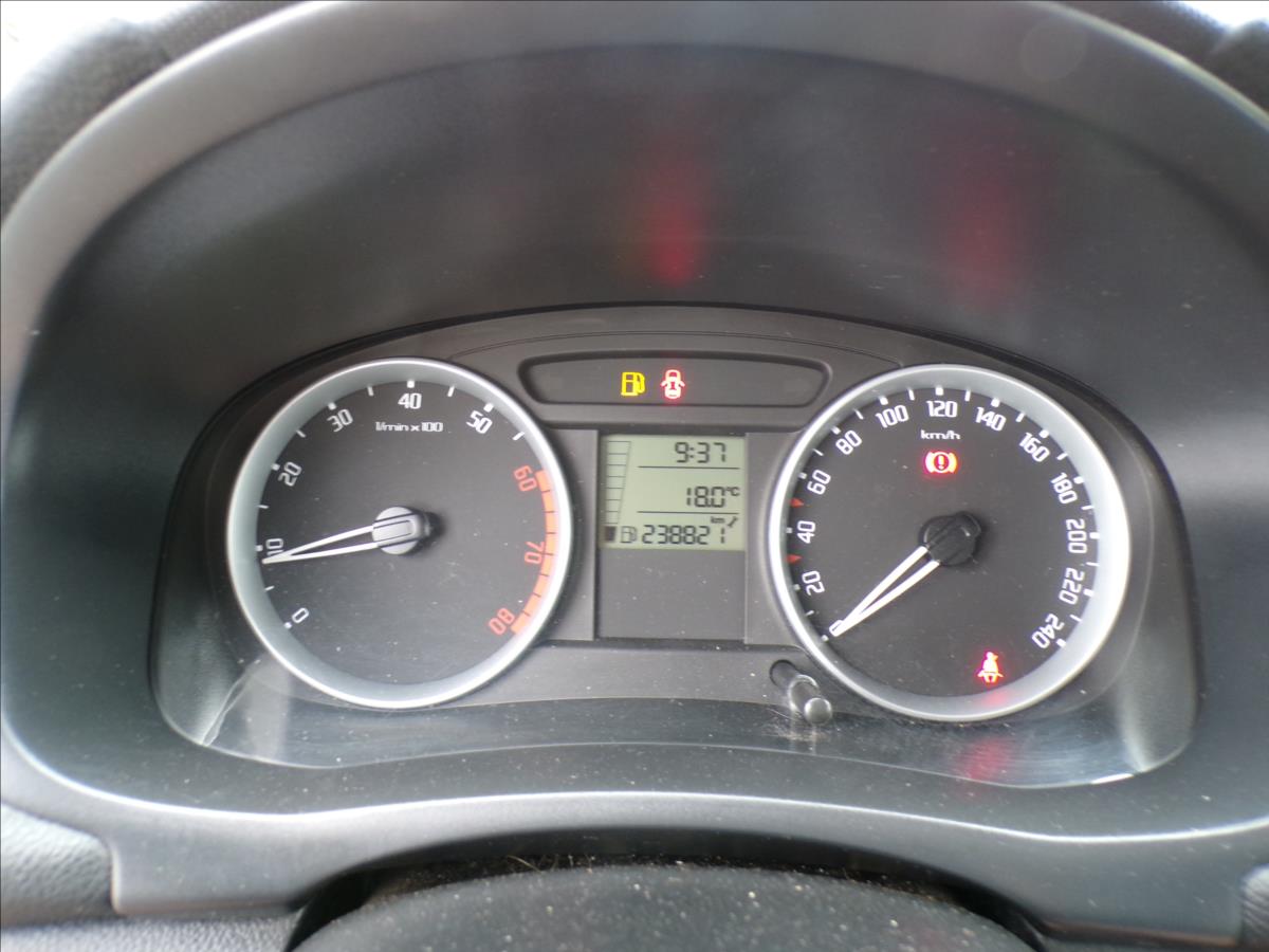 skoda-fabia-1-2-htp - 7