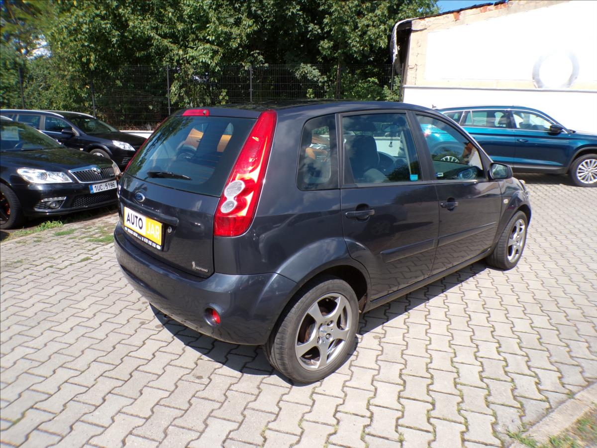 ford-fiesta-1-3-i - 4