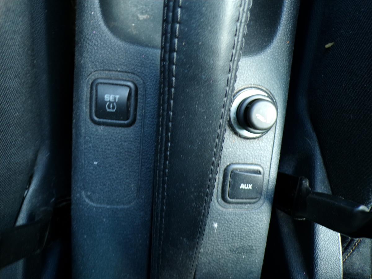 skoda-fabia-1-2-tsi-77kw-montecarlo - 9