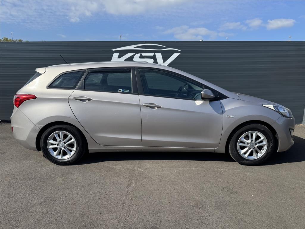hyundai-i30-1-6 - 5