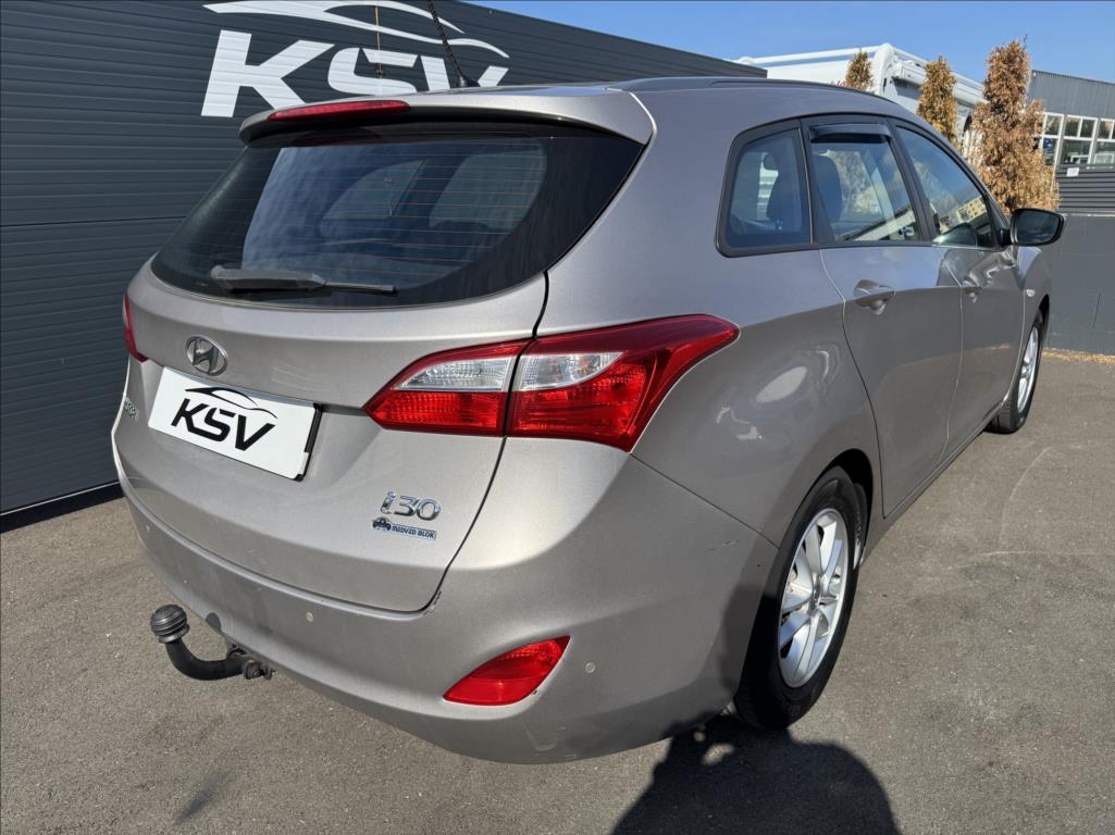 hyundai-i30-1-6 - 6