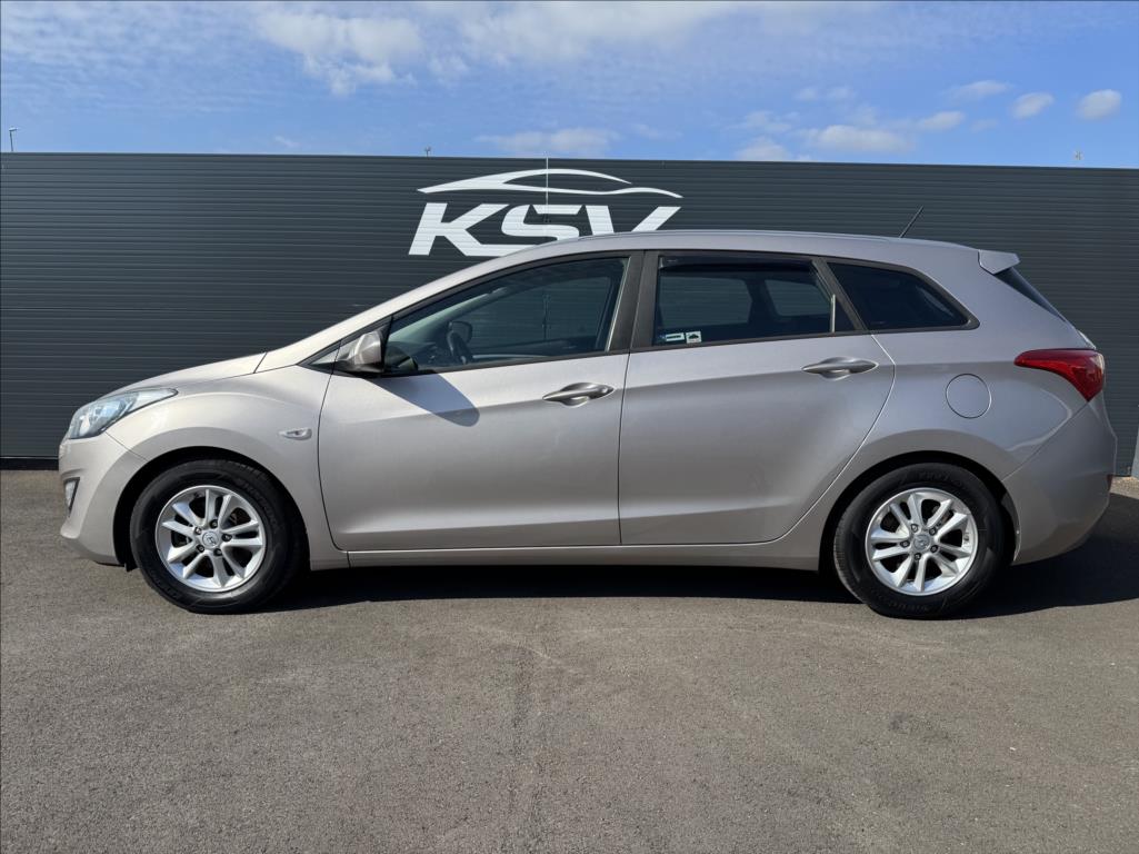 hyundai-i30-1-6 - 9