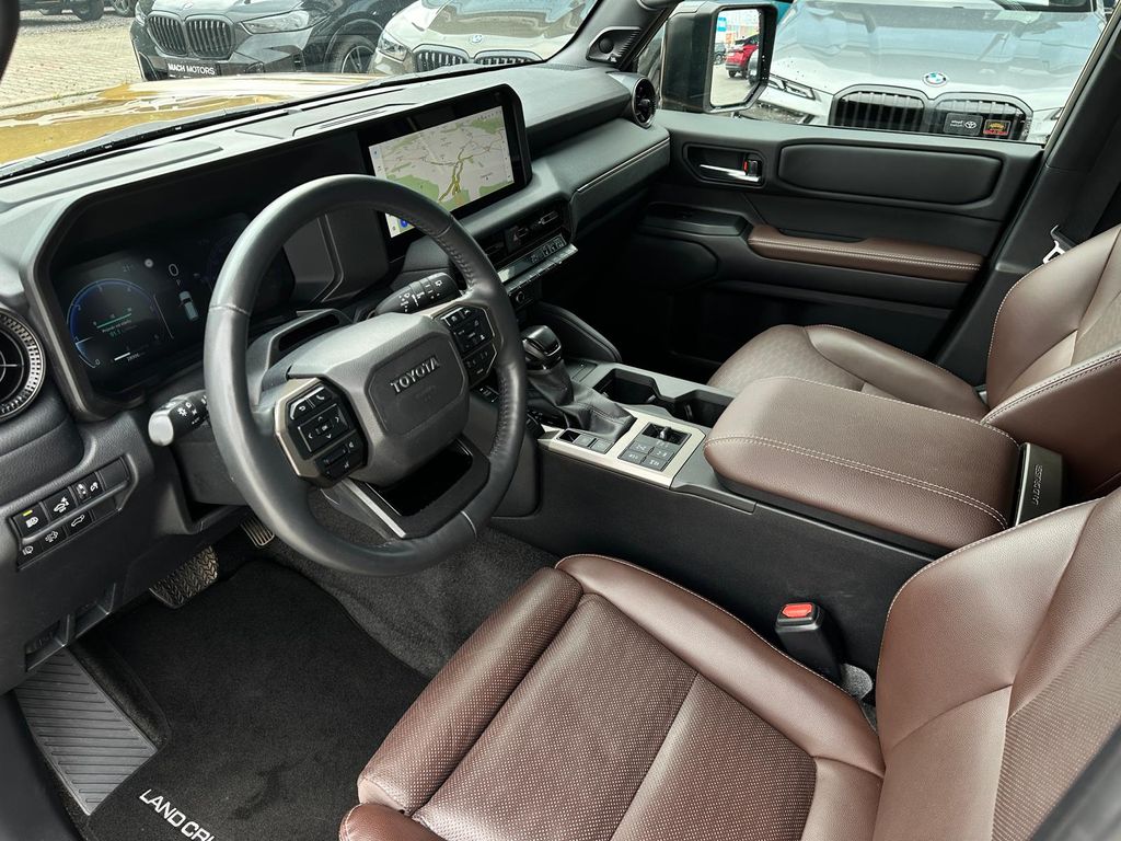 toyota-land-cruiser-2-8-d-4d-executive-tz-dph-1-maj-2025 - 4