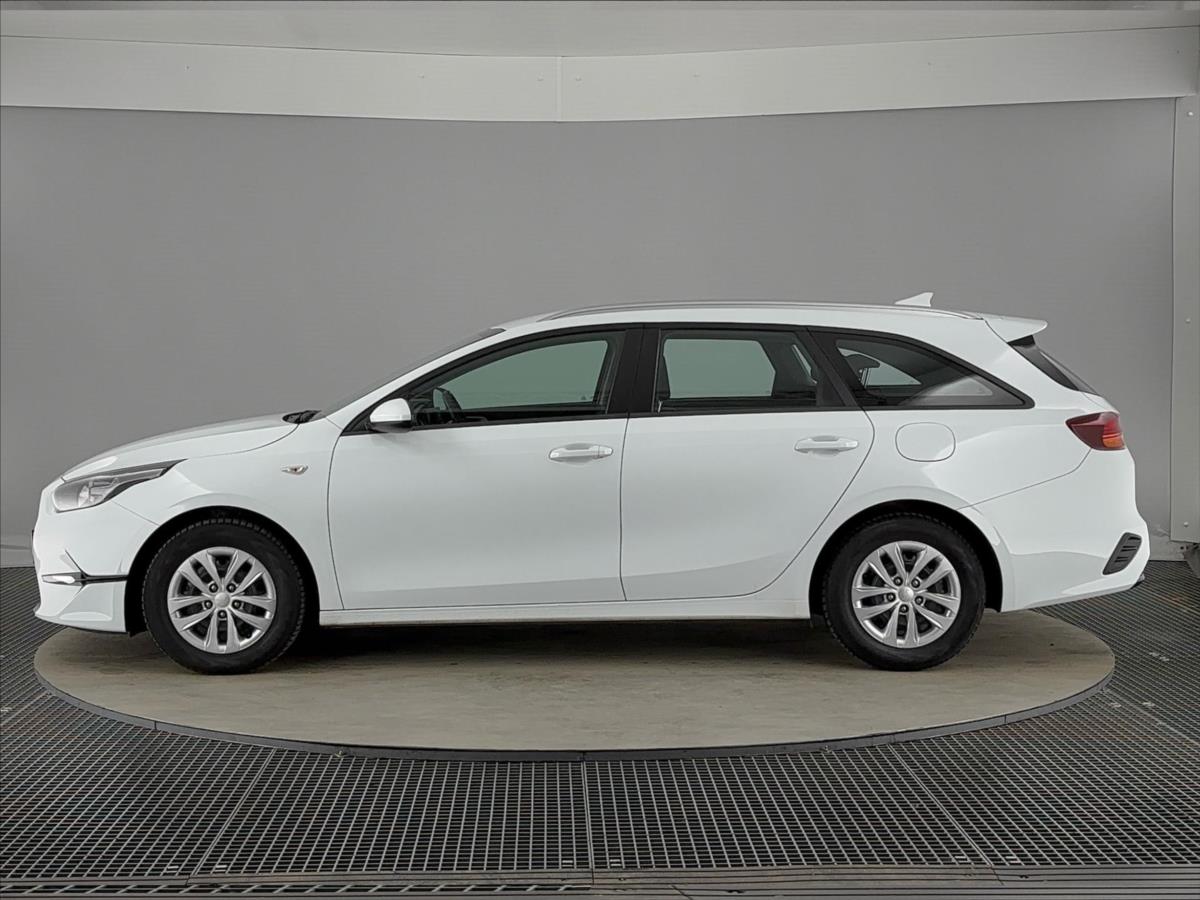 kia-ceed-1-5-1-5t-gdi-sw - 2