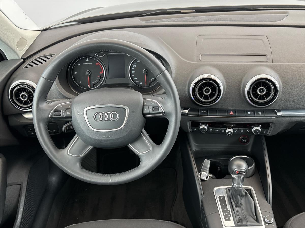 audi-a3-1-6-tdi-sportback-7dsg - 4