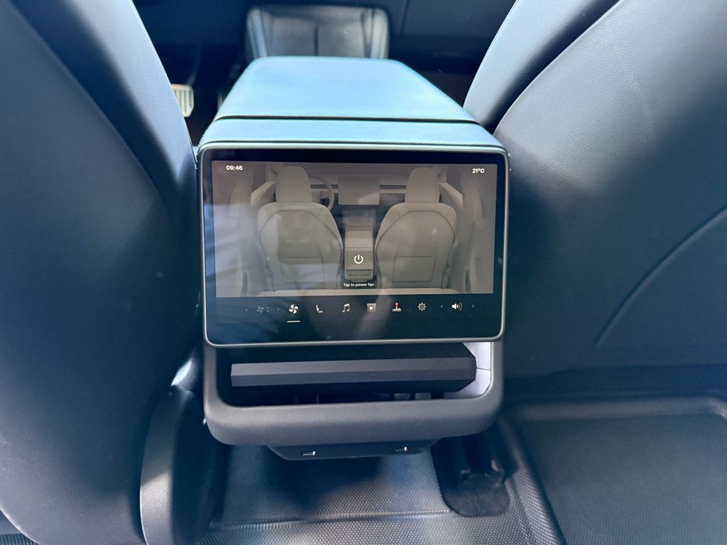tesla-model-3-long-range-awd-tazne - 9