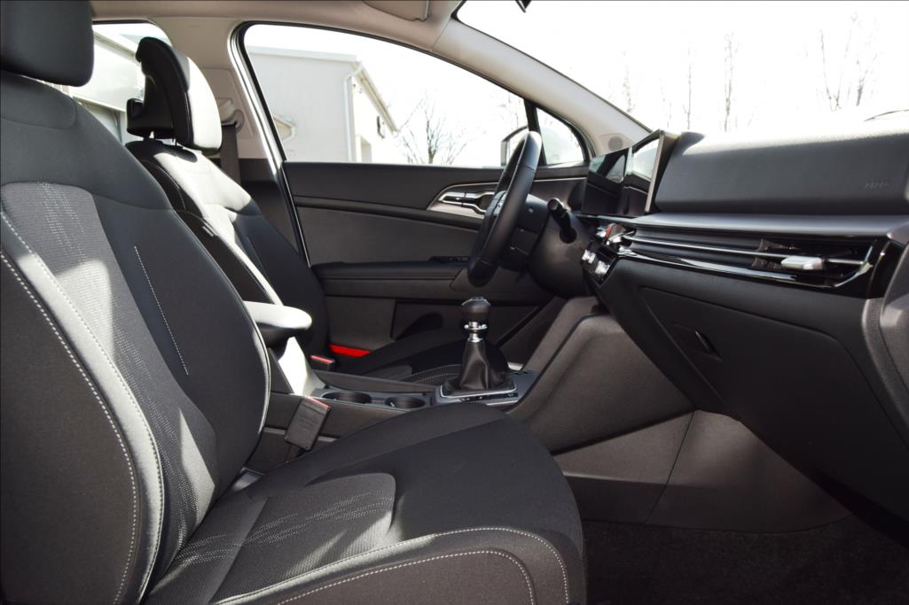 kia-sportage-1-6-tgdi-4x2-6mt-exclusive - 3