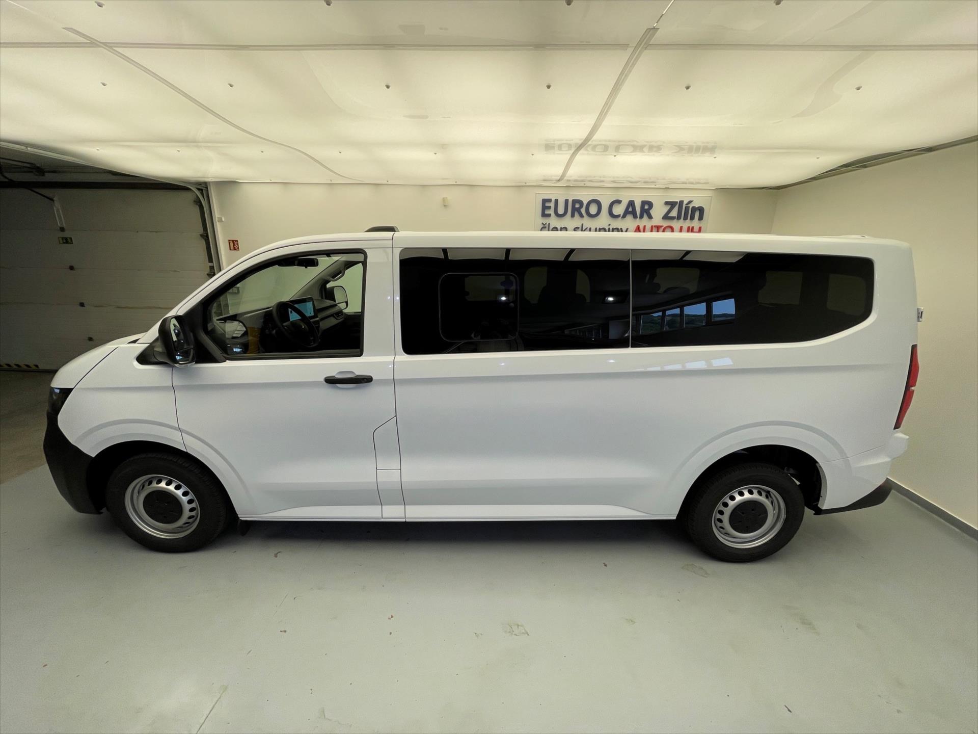 volkswagen-transporter-novy-t7-kombi-tdi-8aut-dr - 2
