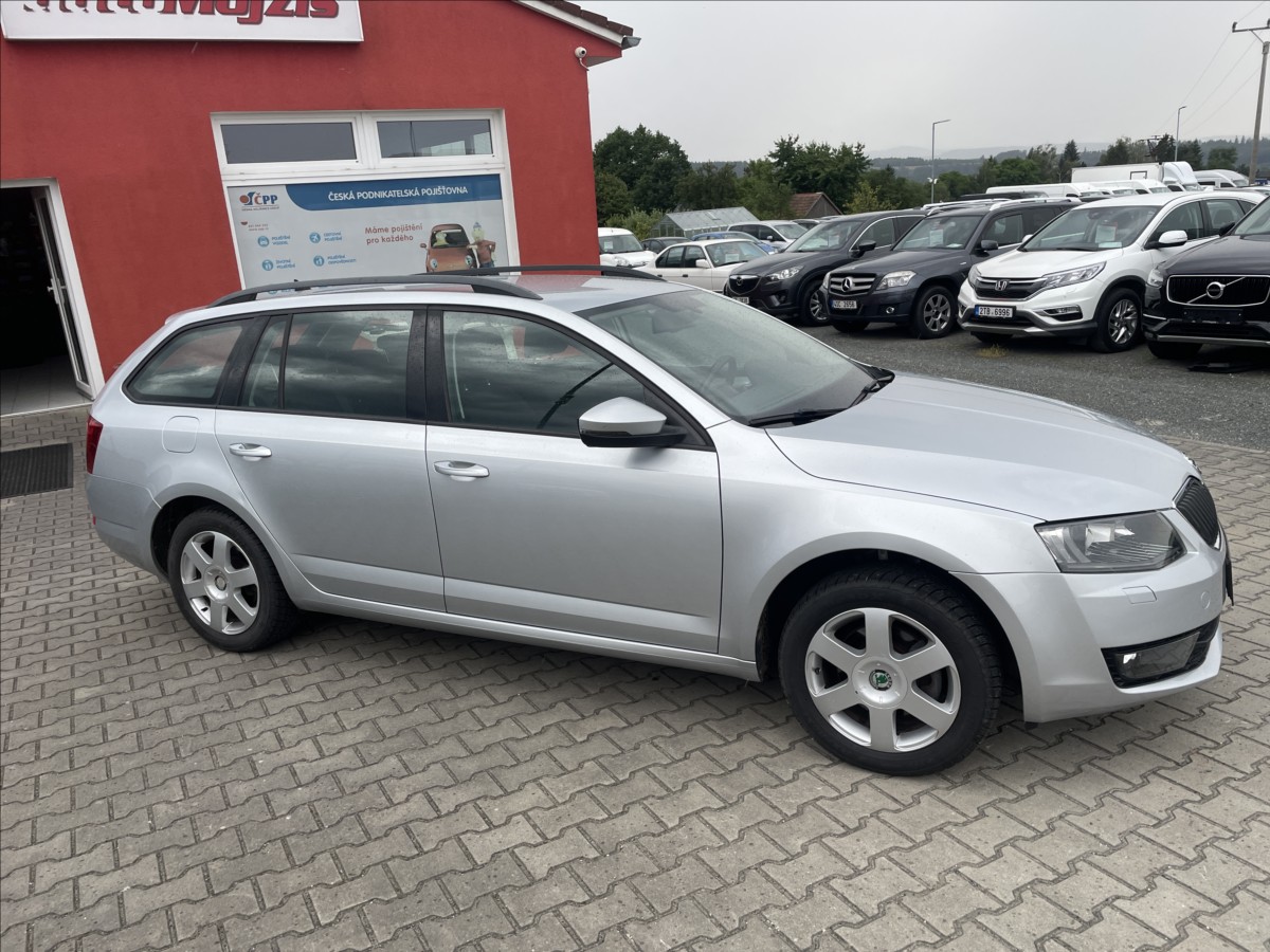 skoda-octavia-2-0-tdi-4x4-cr-digiklima-xenony-webasto-iii - 7