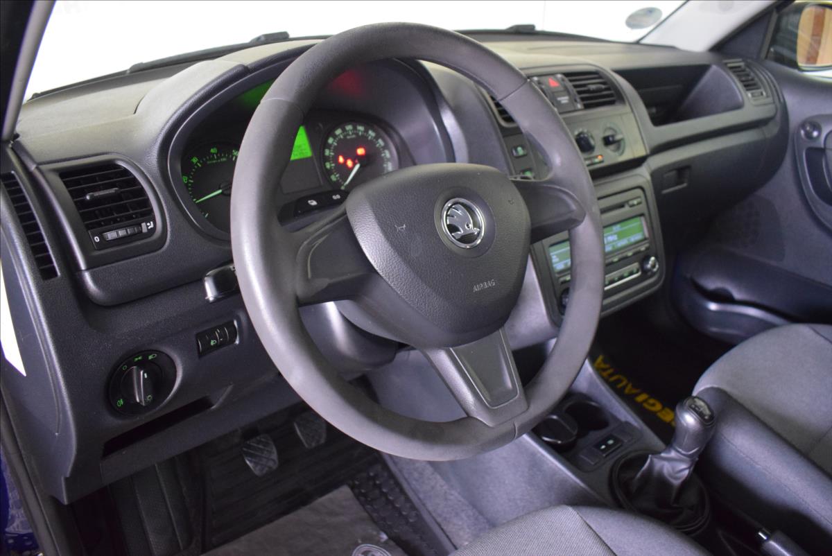 skoda-fabia-1-4-i-1-majitel-super-stav - 9
