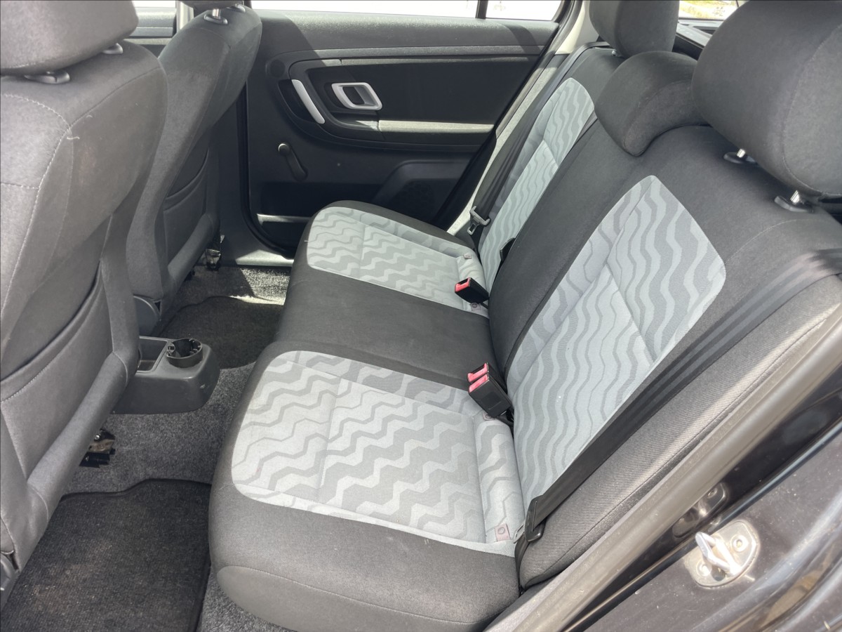 skoda-fabia-1-4-i-63kw-klima-esp-tempomat-po-stk - 7