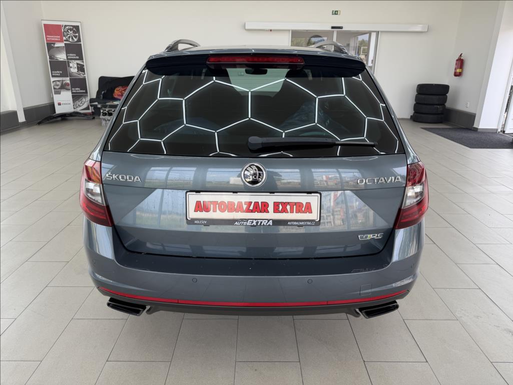 skoda-octavia-2-0-tsi-vrs-dsg-sportsound - 3