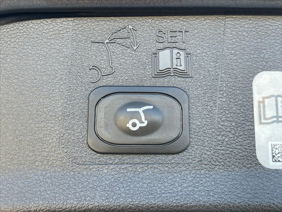 ford-kuga-1-5-ecoboost - 9