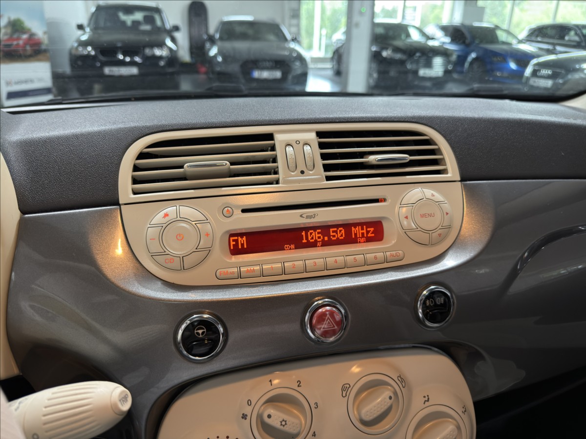 fiat-500-1-2-i-pano-svetly-interier - 9