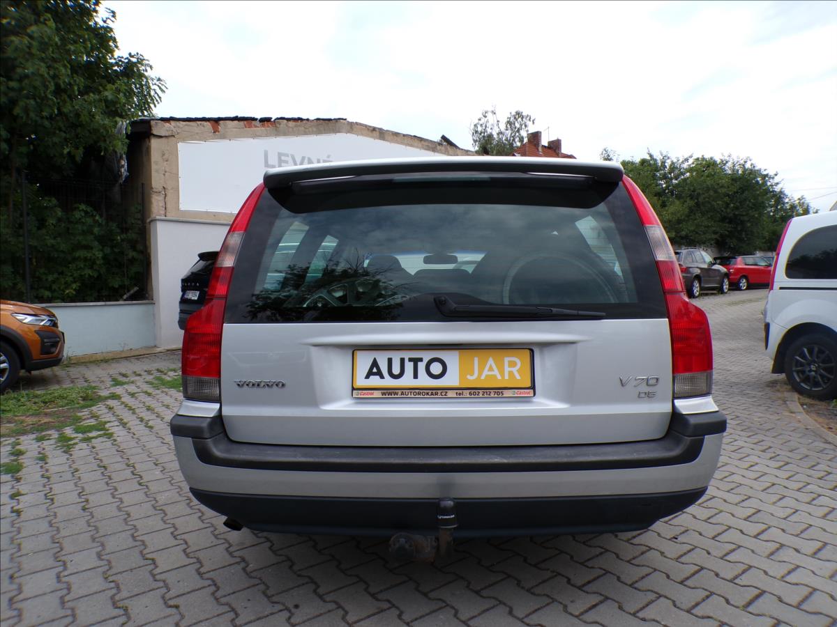 volvo-v70-2-4-d5-tazne-zarizeni-xenony - 5