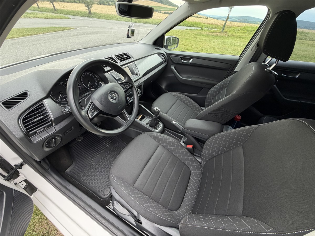 skoda-fabia-1-2-tsi-ambition-66kw - 4