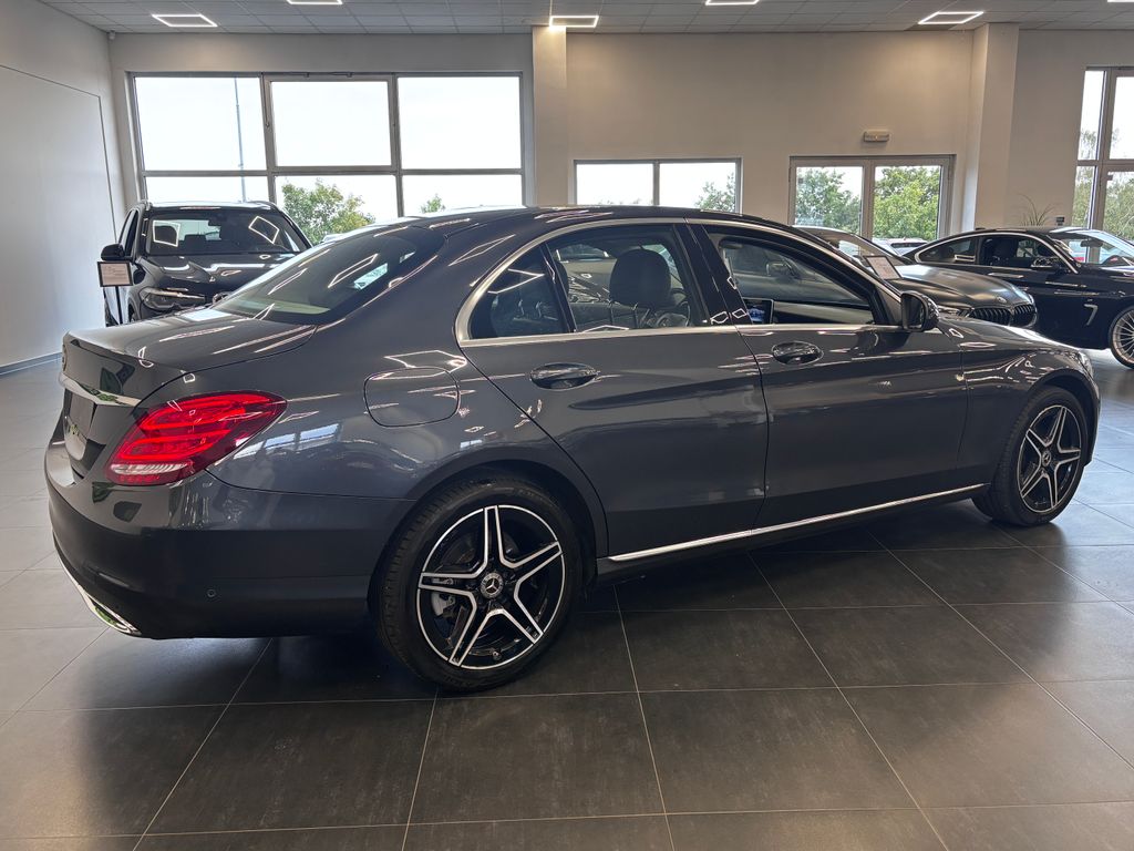 mercedes-benz-tridy-c-85kw-led-navigace - 4