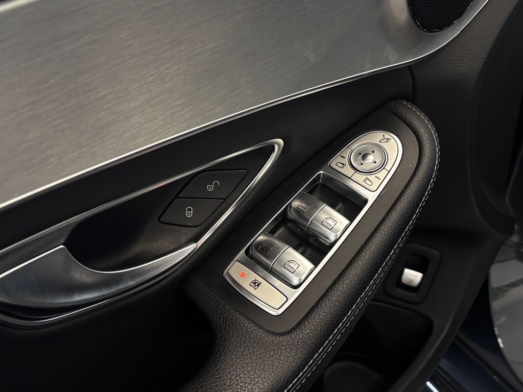 mercedes-benz-tridy-c-85kw-led-navigace - 8