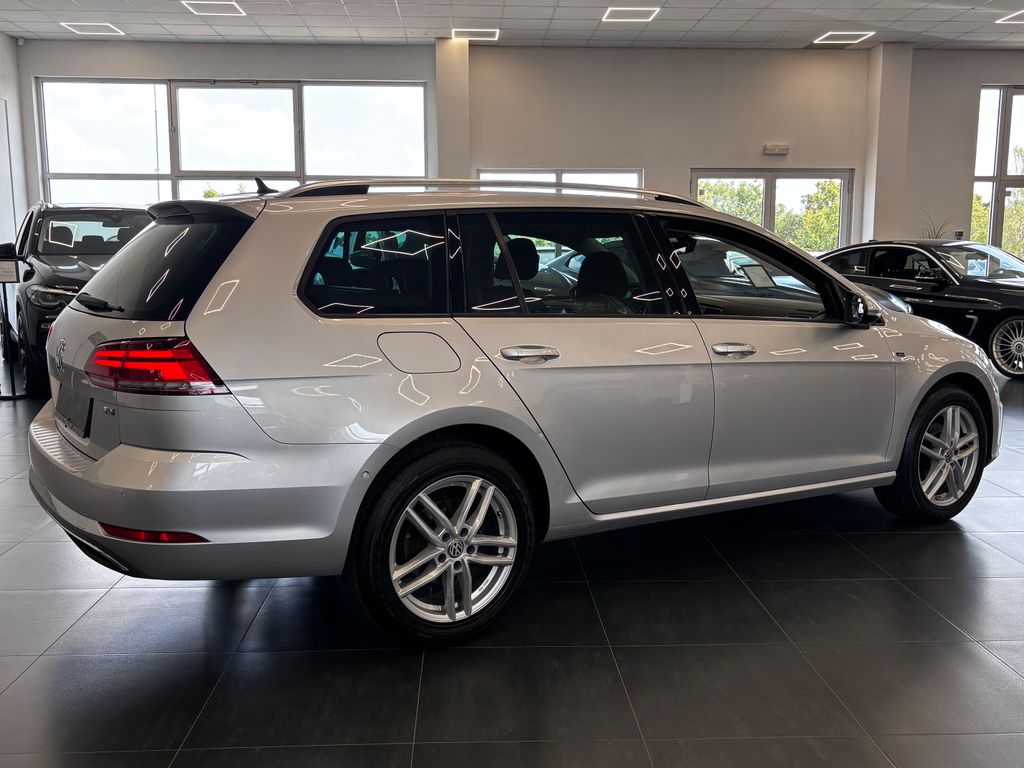 volkswagen-golf-85kw-dsg-comfort-line-navi - 4