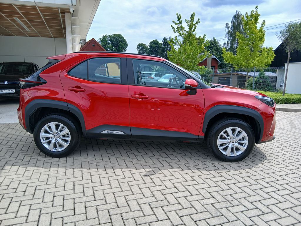 toyota-yaris-cross-1-5-hybrid-e-cvt-comfort - 6