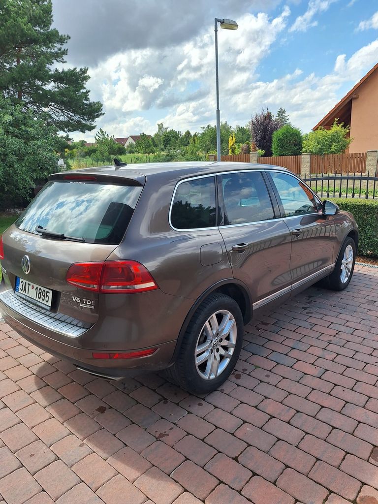 volkswagen-touareg-3-0tdi-cr-2-majitel - 9