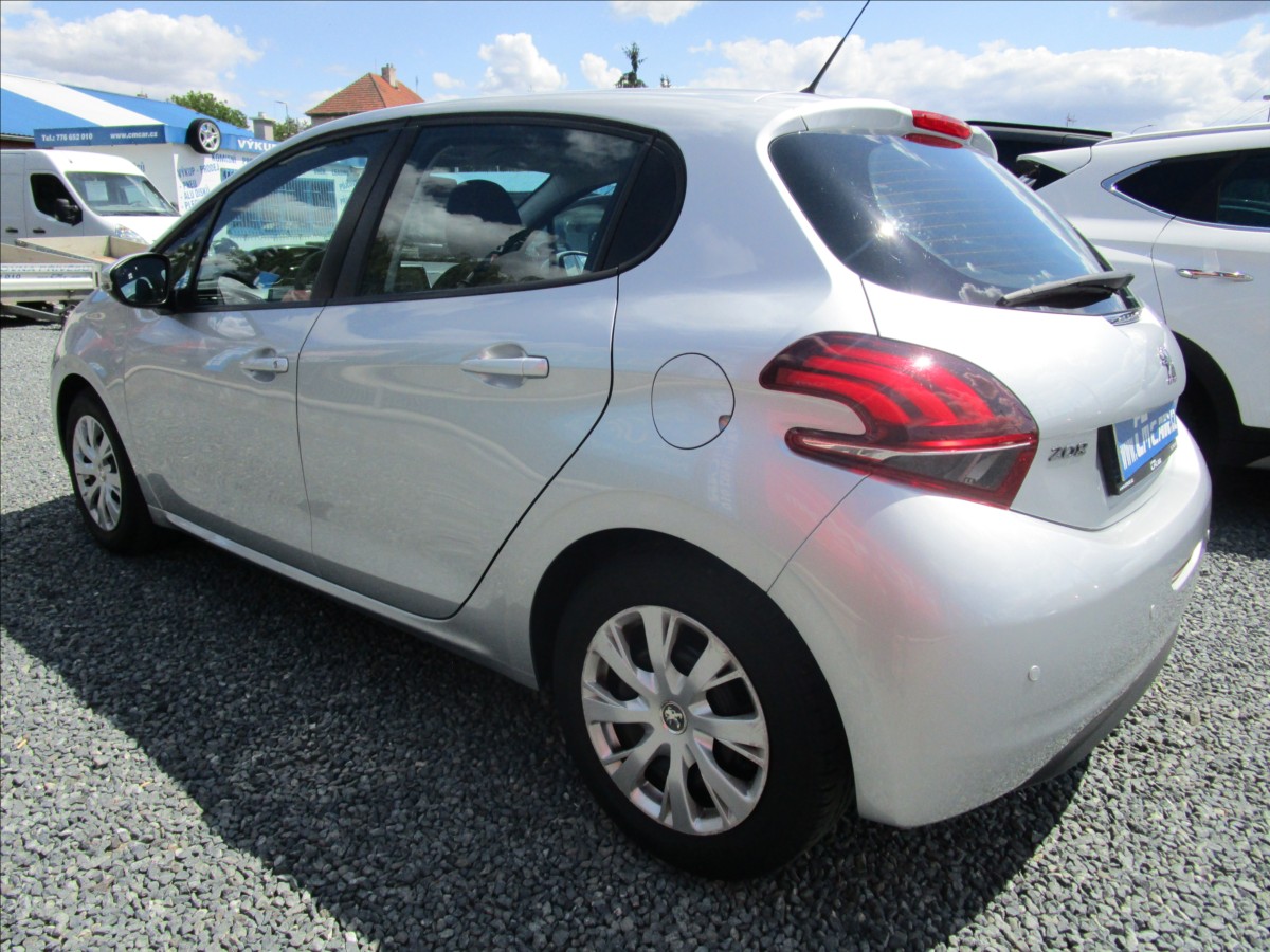 peugeot-208-1-2i-klima-navi - 5