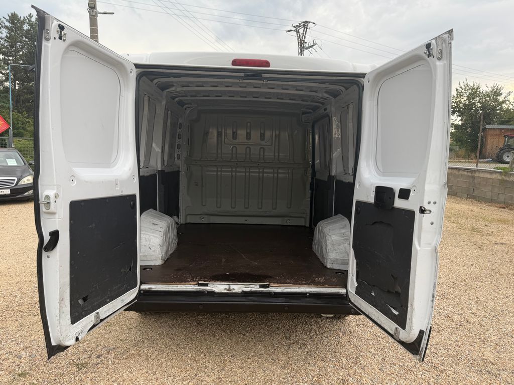 peugeot-boxer-2-2bhdi-88kw-l1h1-cz - 4