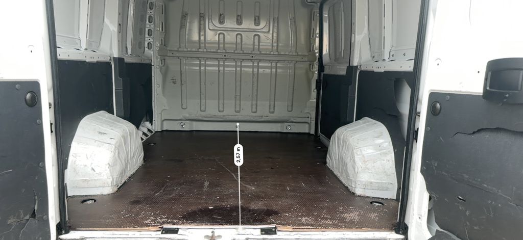 peugeot-boxer-2-2bhdi-88kw-l1h1-cz - 5
