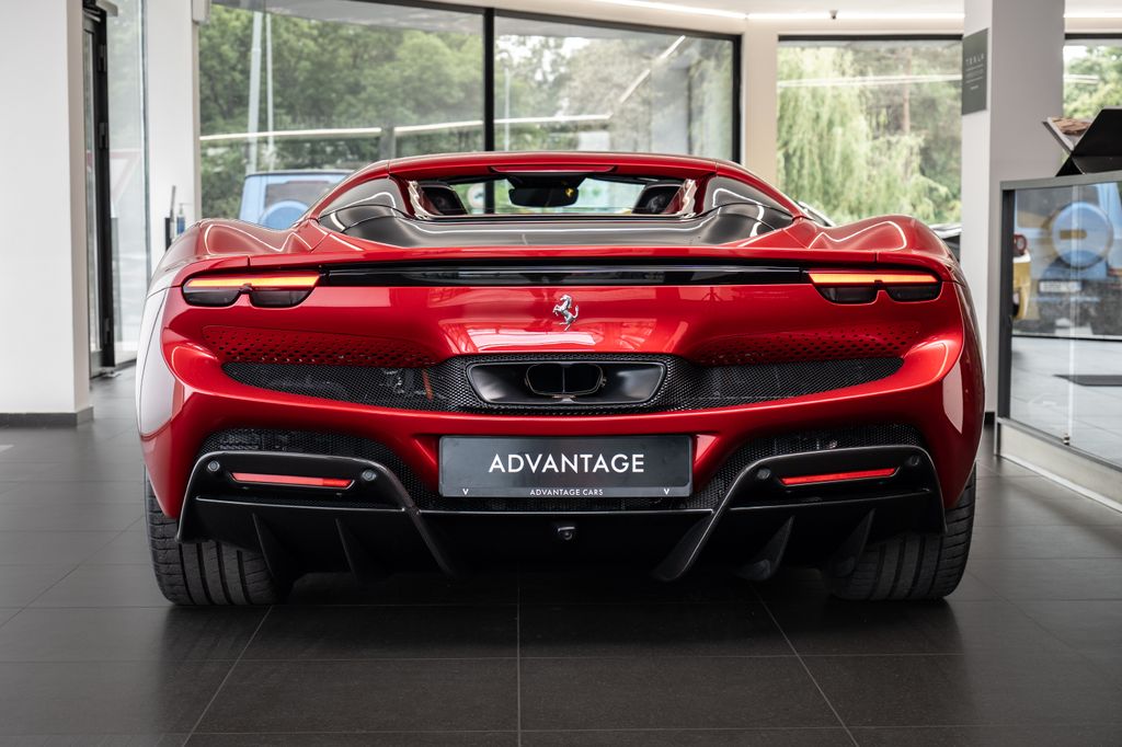 ferrari-spider-360-jbl-carplay - 2