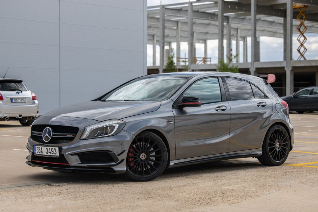 Mercedes-Benz Třídy A 4MATIC 2013