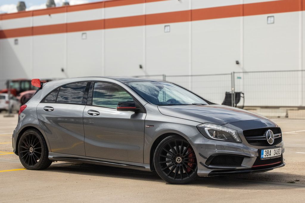 mercedes-benz-tridy-a-4matic-2013 - 2