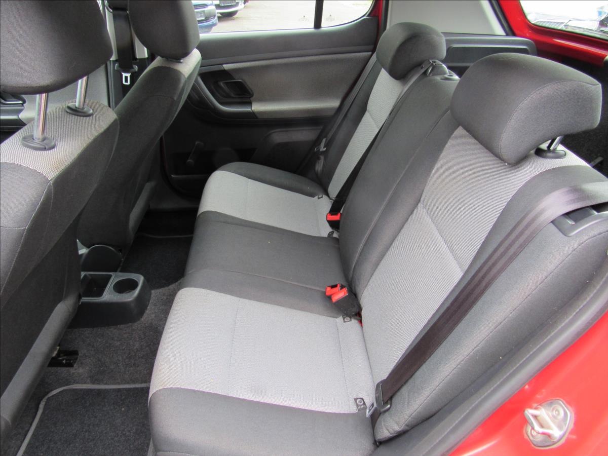 skoda-fabia-1-2-i-44kw-active - 9