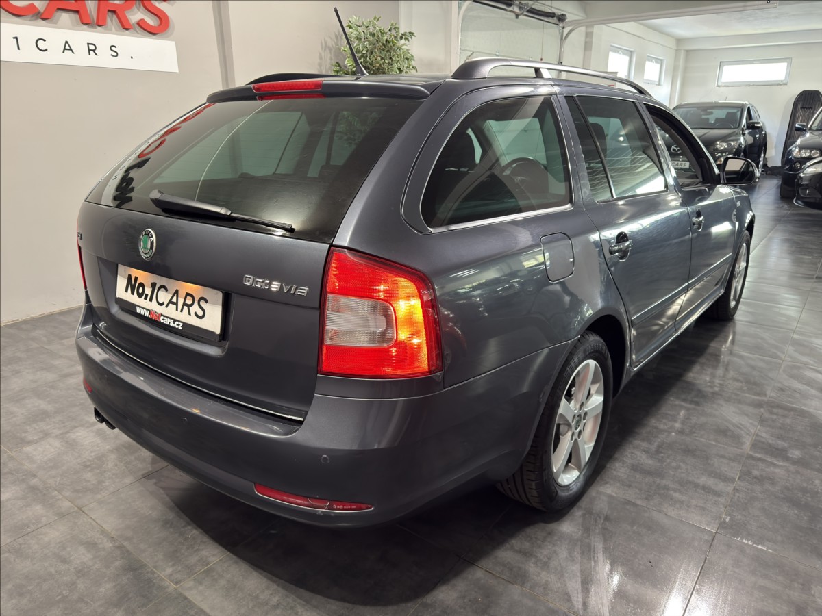 skoda-octavia-1-4-tsi-family-xenon-sibr-tz - 4
