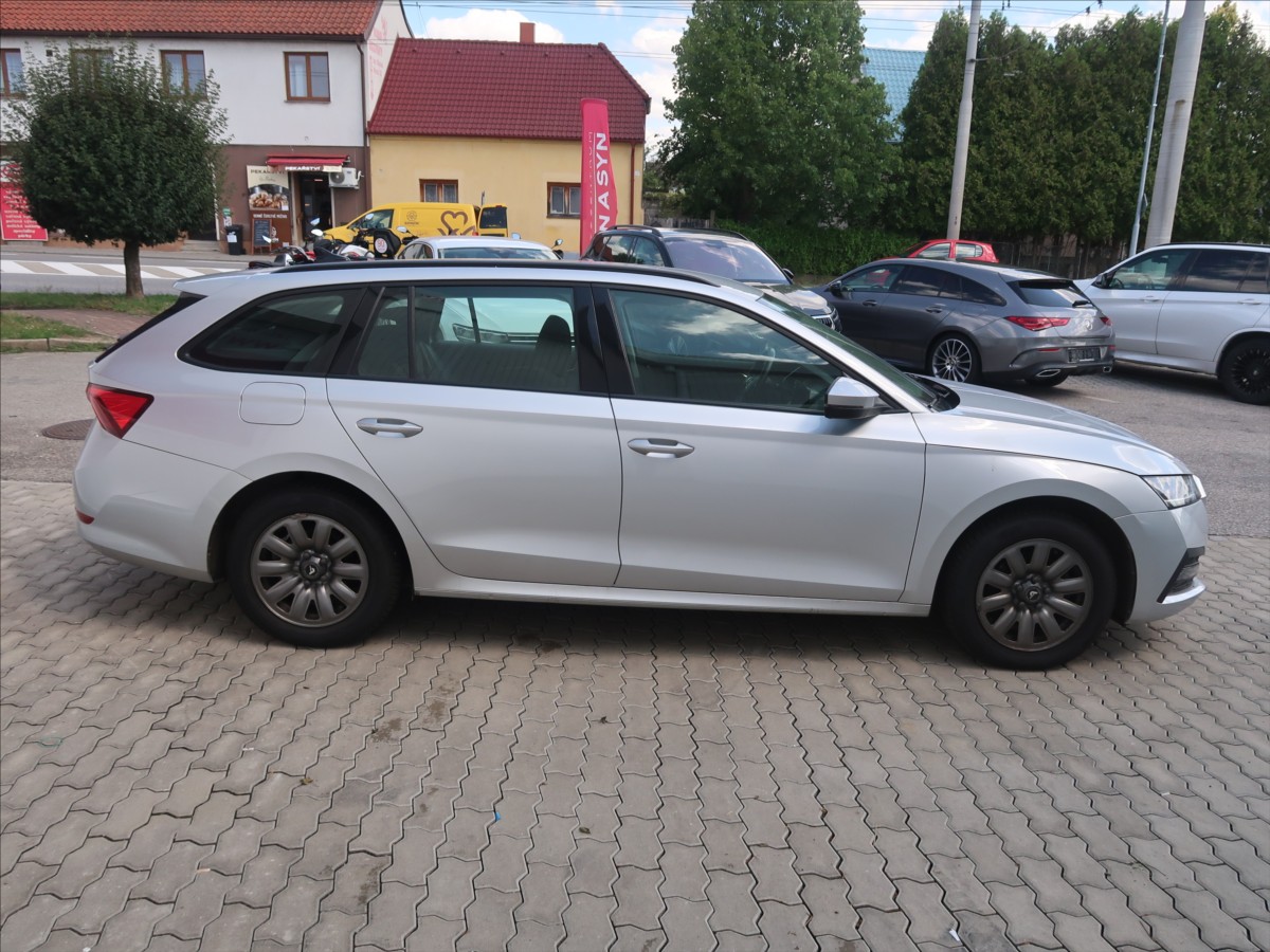 skoda-octavia-2-0-tdi-ambition-1-majitel-cz - 2