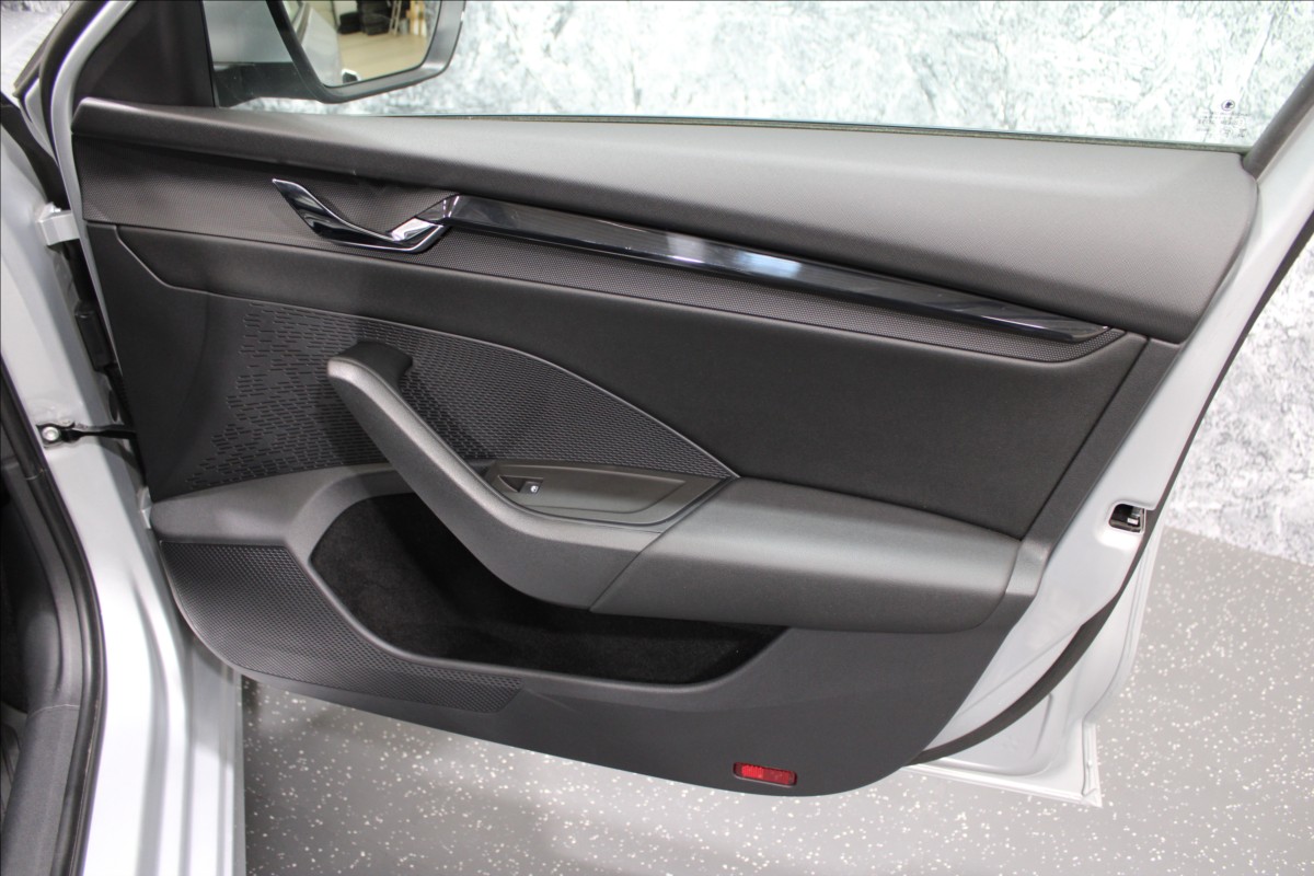 skoda-octavia-2-0-tdi-ambition-1-majitel-cz - 9