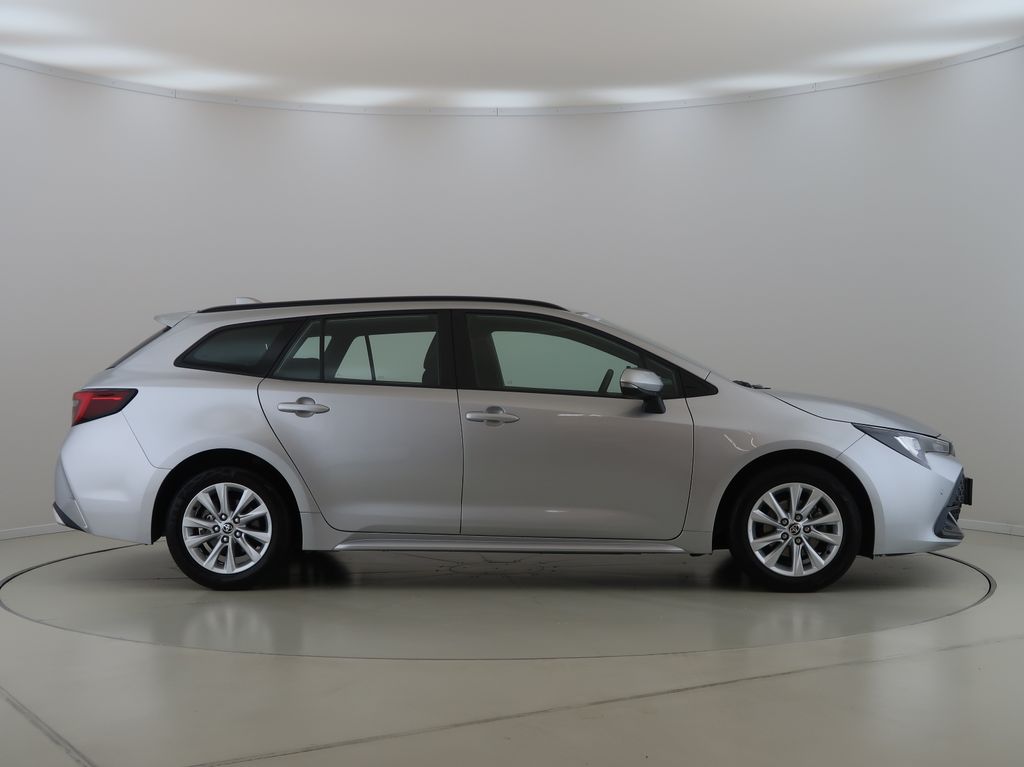 toyota-corolla-1-8-hybrid-e-cvt-comfort-cz-1maj - 3