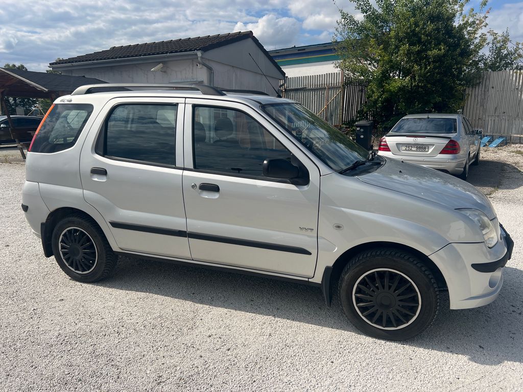 suzuki-ignis-1-3-4x4 - 3