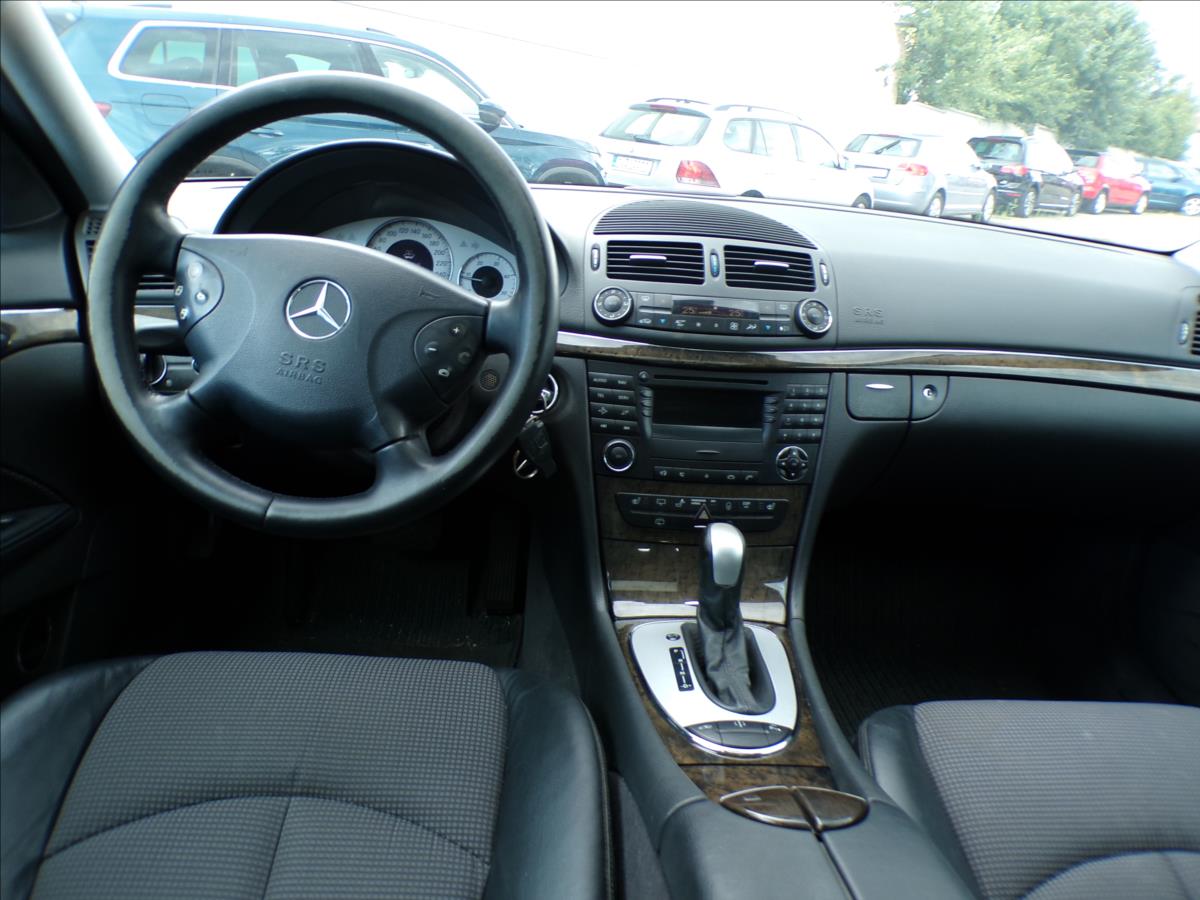 mercedes-benz-tridy-e-3-2-320cdi-avantgarde - 6