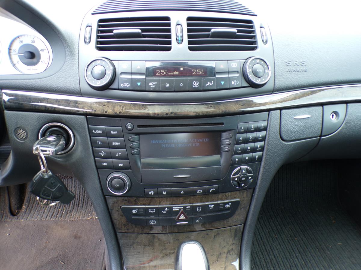 mercedes-benz-tridy-e-3-2-320cdi-avantgarde - 8