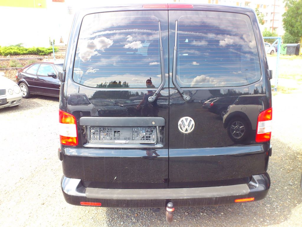 volkswagen-transporter-2-0-tdi-103-kw - 8