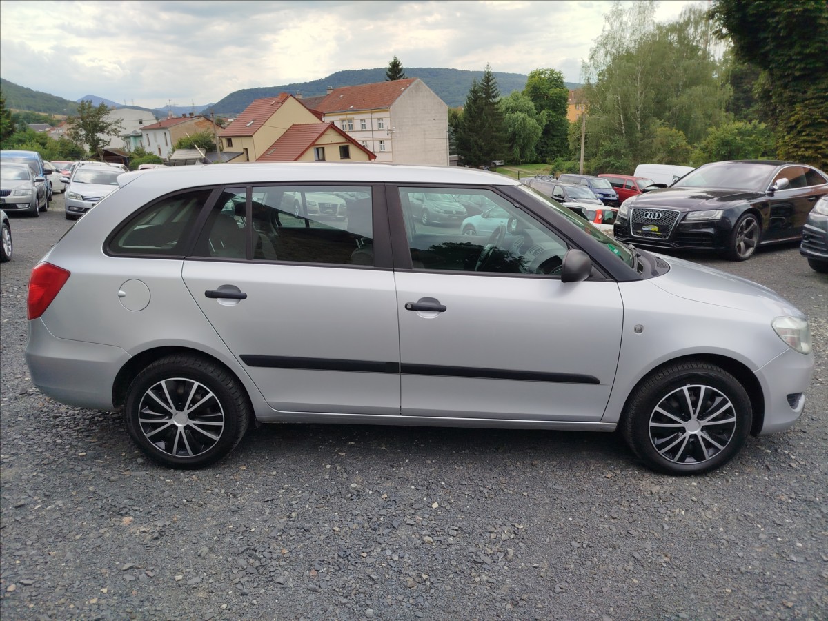skoda-fabia-1-6-tdi-66-kw-klima-esp - 6