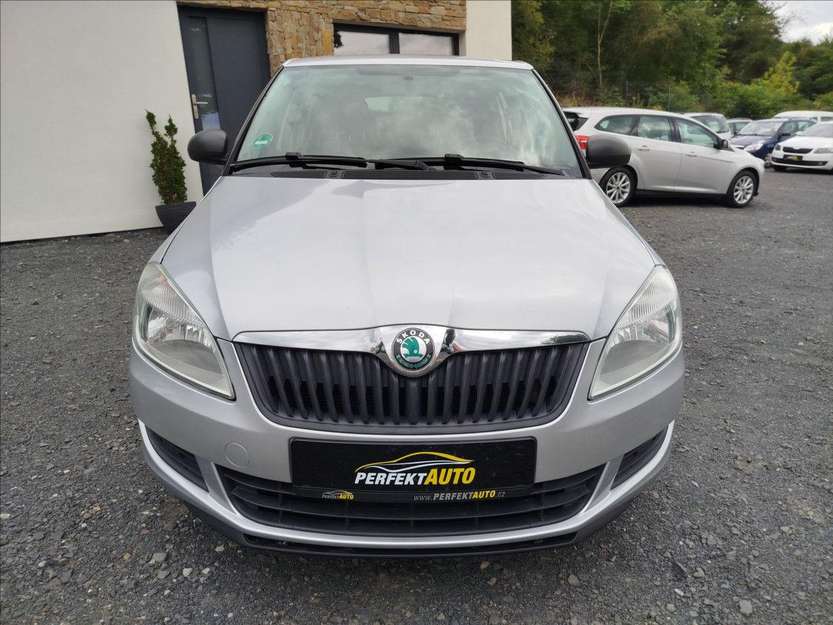 skoda-fabia-1-6-tdi-66-kw-klima-esp - 9