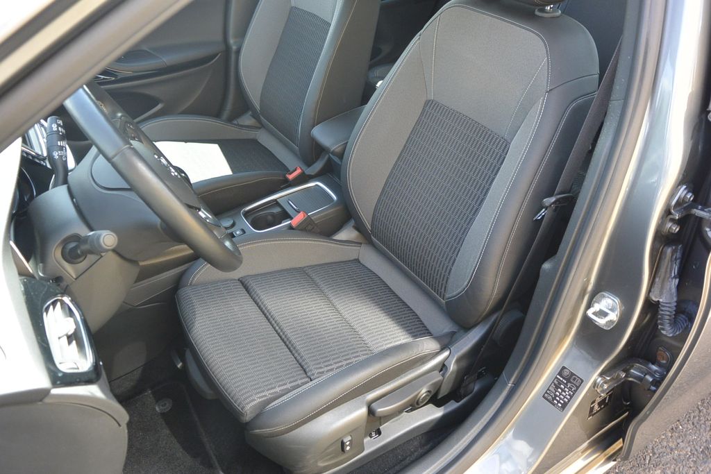 opel-astra-1-2i-96kw - 9