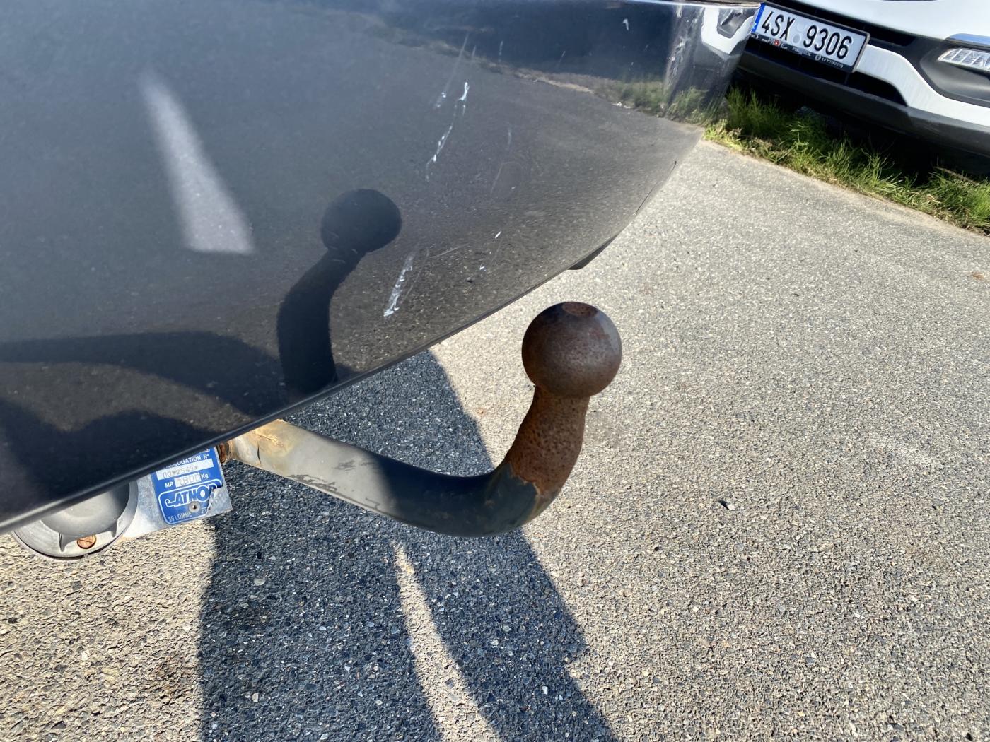 ford-mondeo-2-0-trend-1-majitel - 9