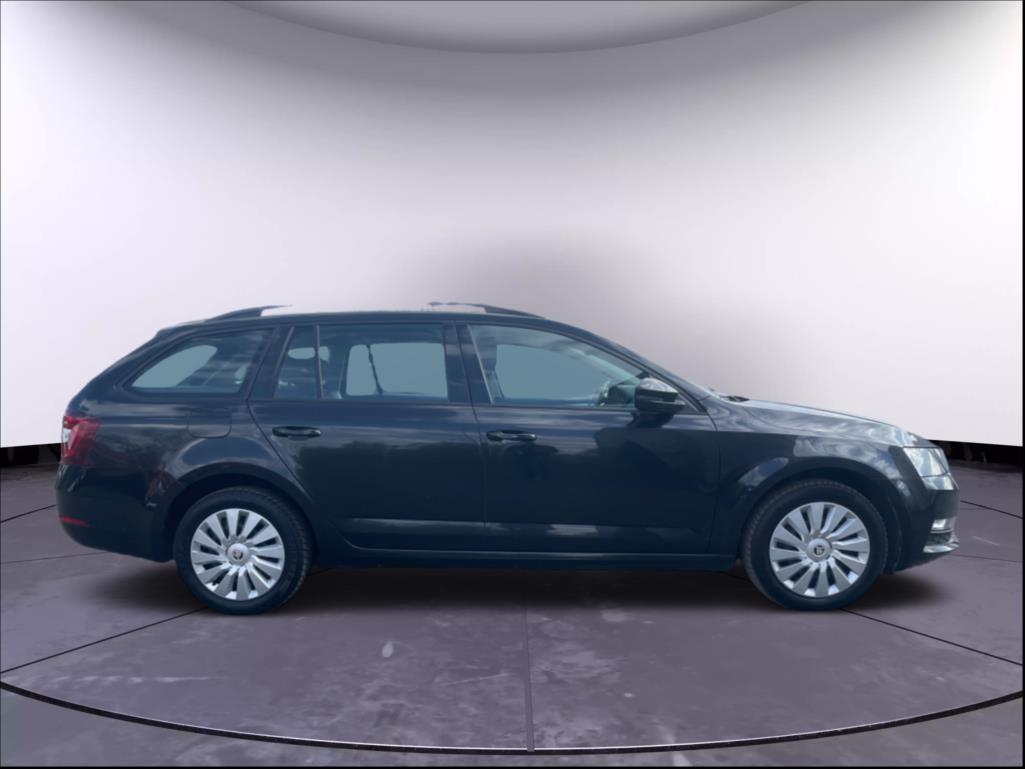 skoda-octavia-1-6-tdi-navi-dph - 3