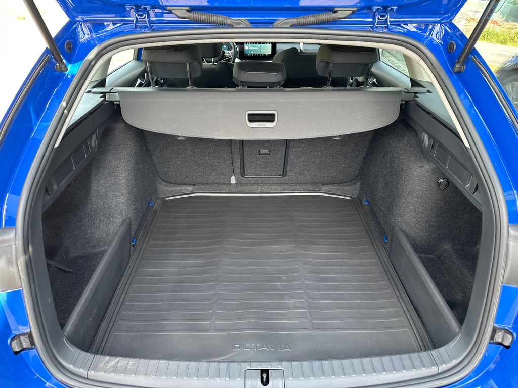 skoda-octavia-2-0tdi-110kw-dsg-servis-zaruka - 5
