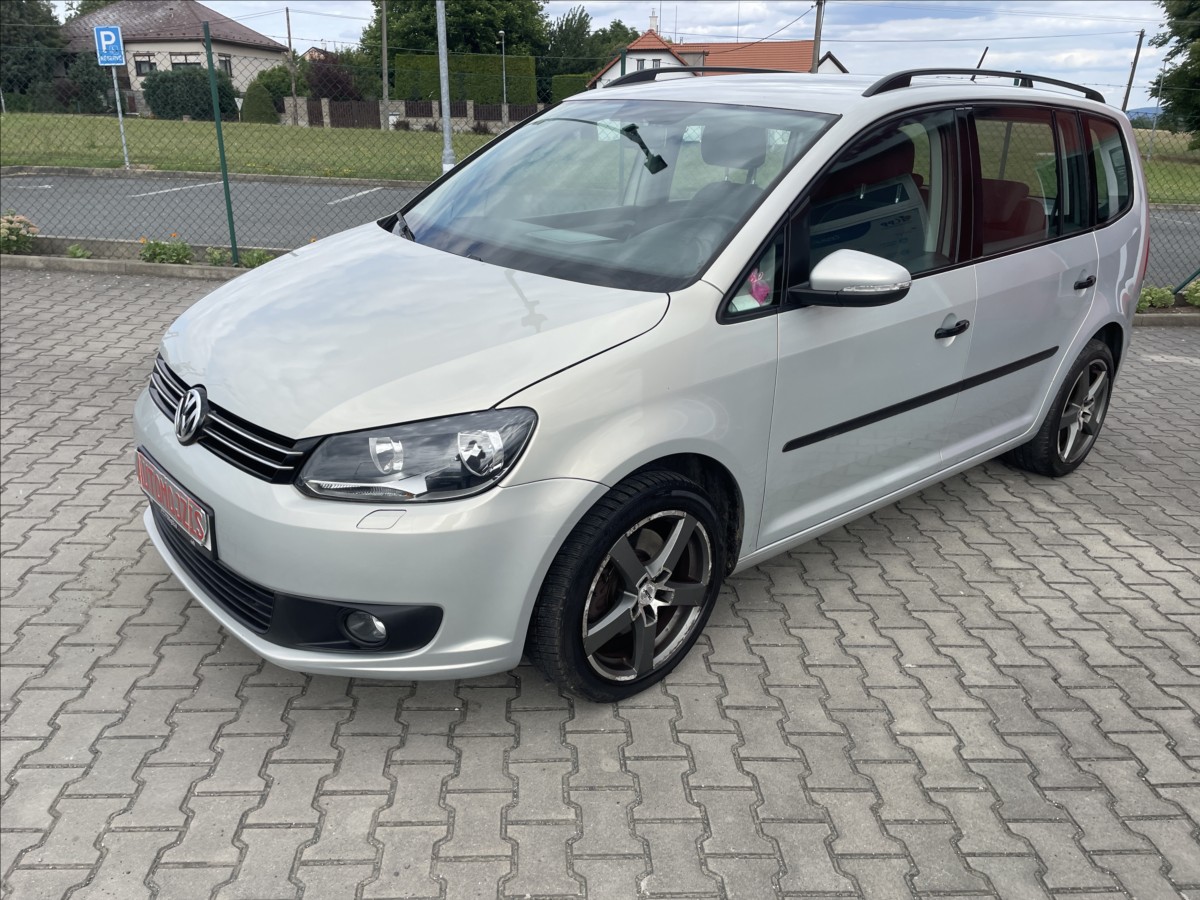 volkswagen-touran-2-0-tdi-digiklima-ok-po-servisu - 3