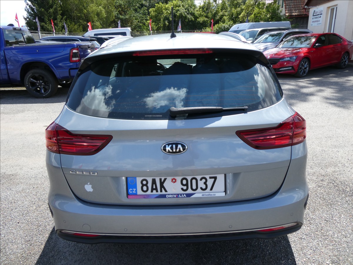 kia-ceed-1-0-t-gdi-exclusive-sw-2x-pneu - 7