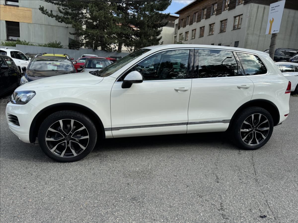 volkswagen-touareg-3-0-led-pruziny-1-majitel - 3