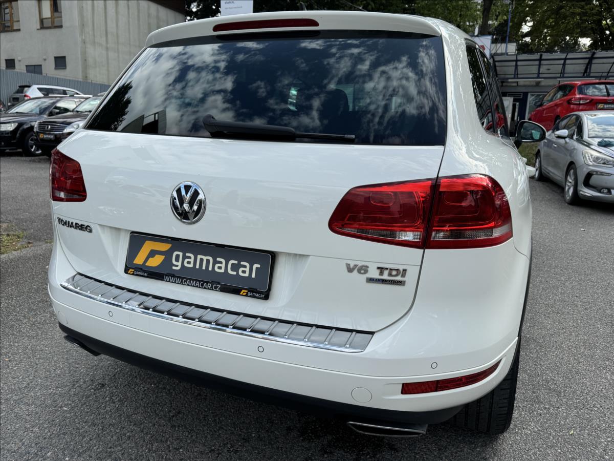 volkswagen-touareg-3-0-led-pruziny-1-majitel - 9